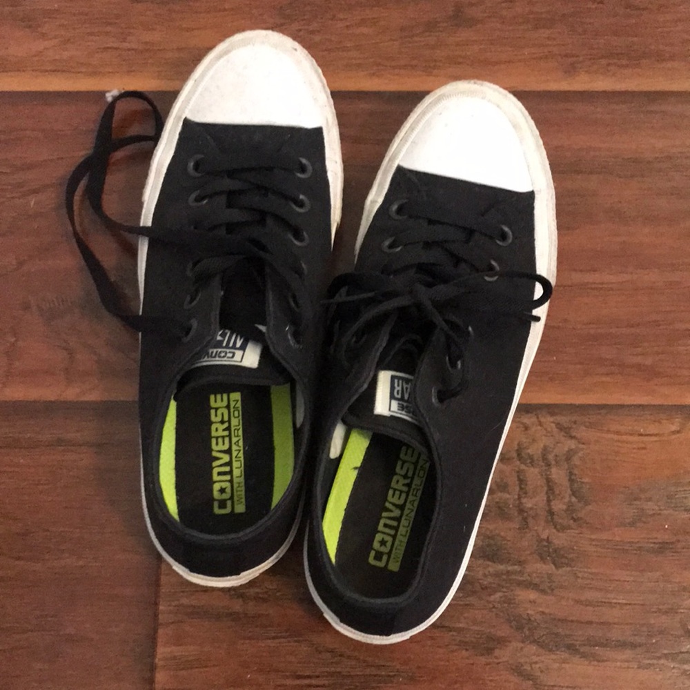 Black converse